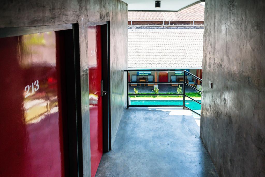 Kayun Hostel Legian Oda fotoğraf