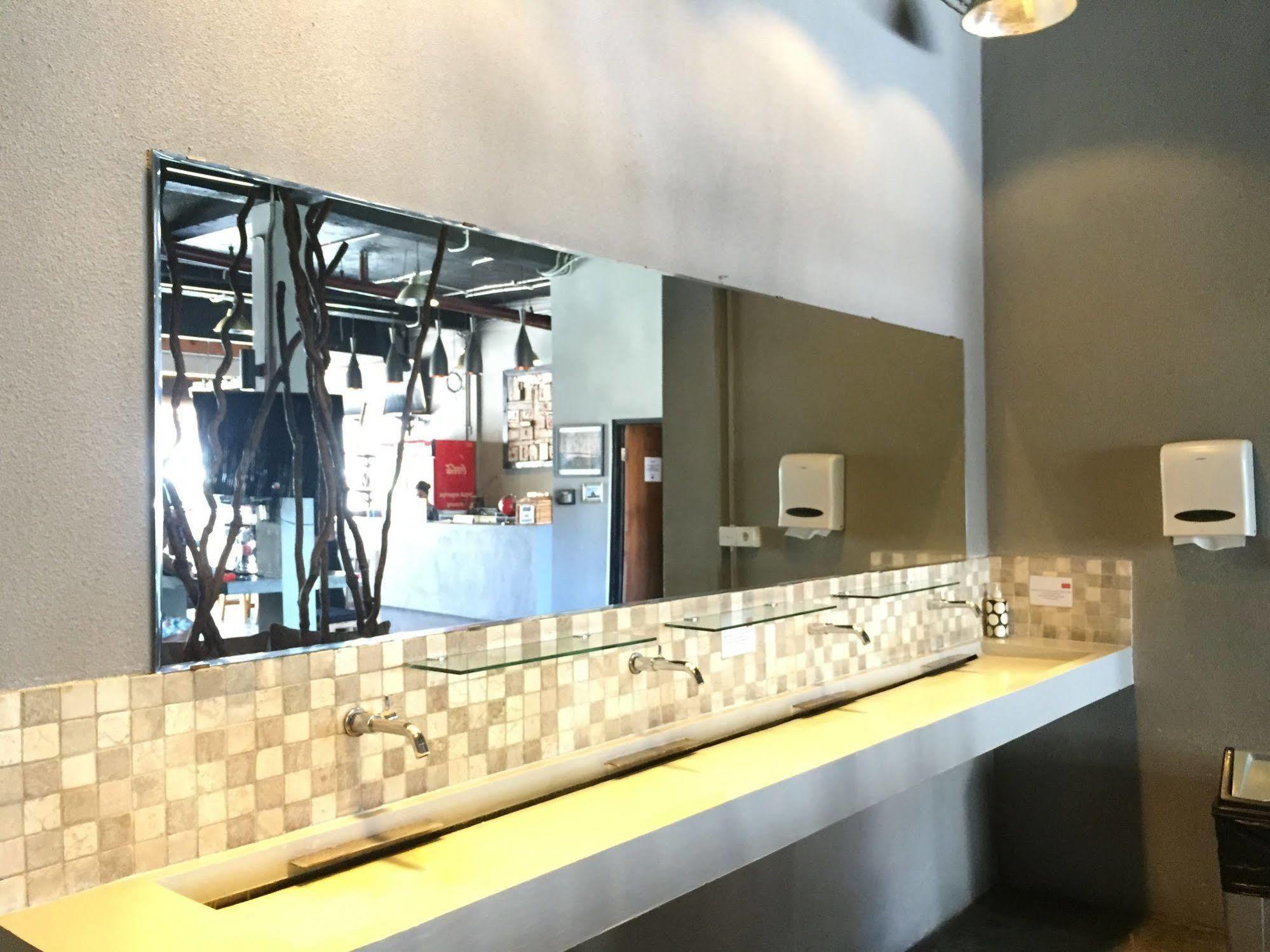 Kayun Hostel Legian Dış mekan fotoğraf
