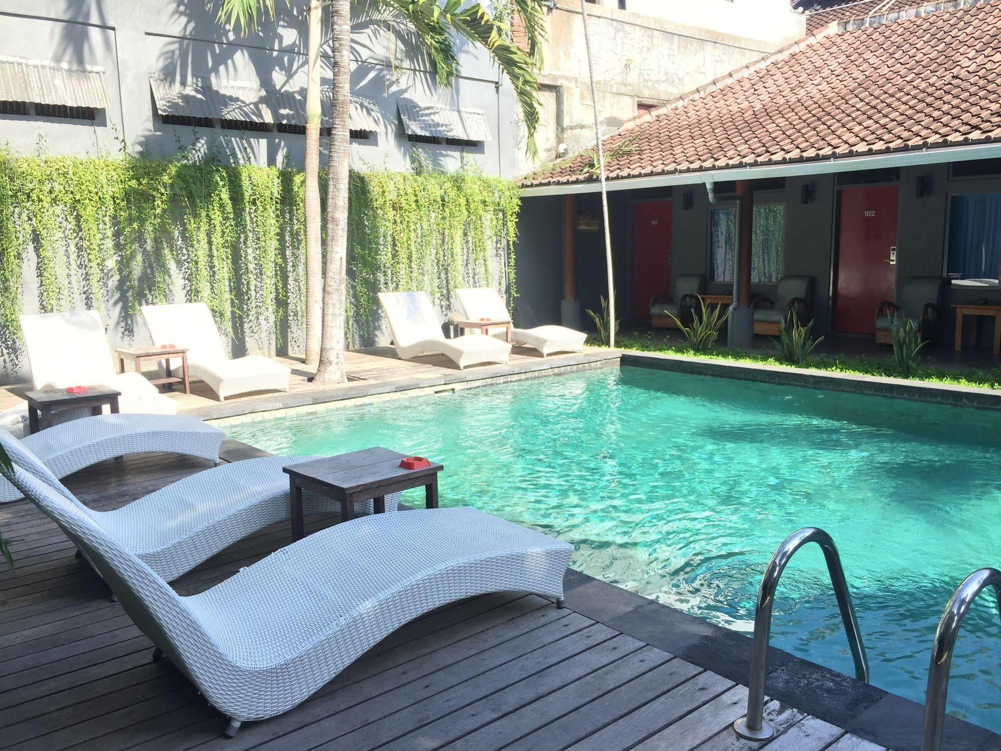 Kayun Hostel Legian Dış mekan fotoğraf